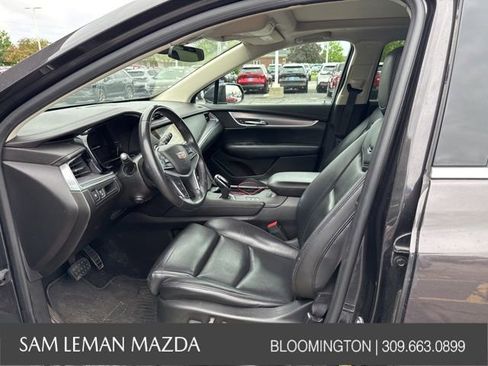 Used 2017 Cadillac XT5 Premium Luxury AWD/4WD image 3