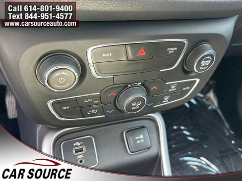 Used 2020 Jeep Compass Latitude FWD image 20