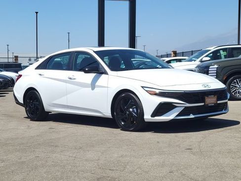 New 2026 Hyundai Elantra SEL Sport FWD image 34