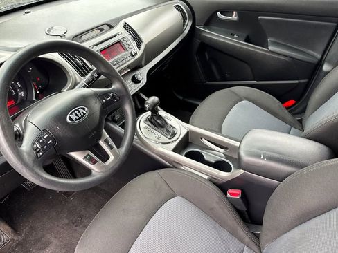 Used 2014 Kia Sportage LX image 10