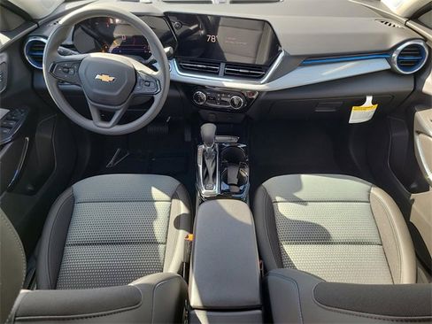 New 2026 Chevrolet Trax LT image 16