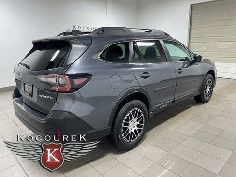 Used 2022 Subaru Outback Premium AWD/4WD image 6