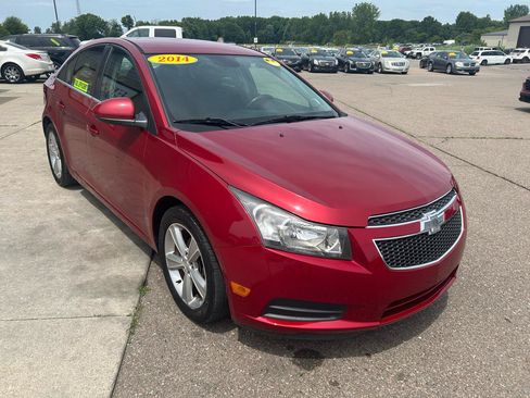 Used 2014 Chevrolet Cruze LT FWD image 3