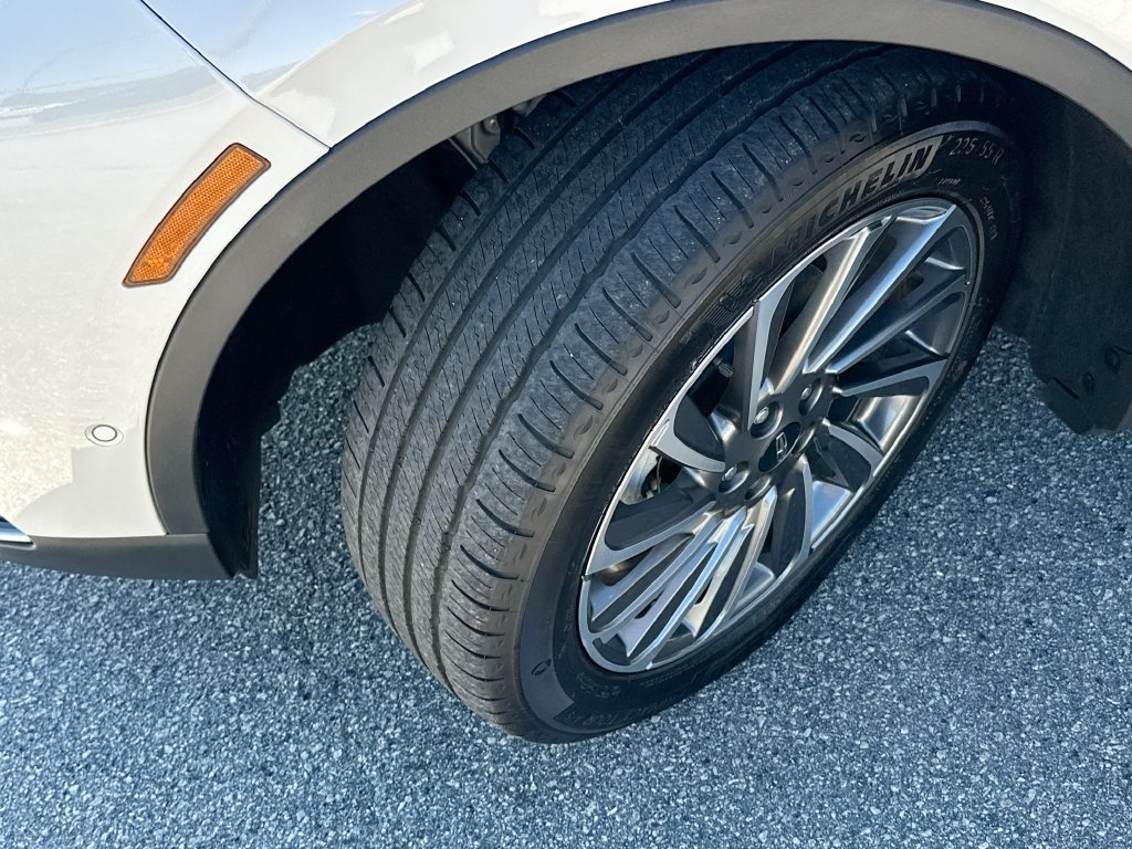 Used 2023 Lincoln Corsair Reserve w/ Equipment Group 202A FWD image 25
