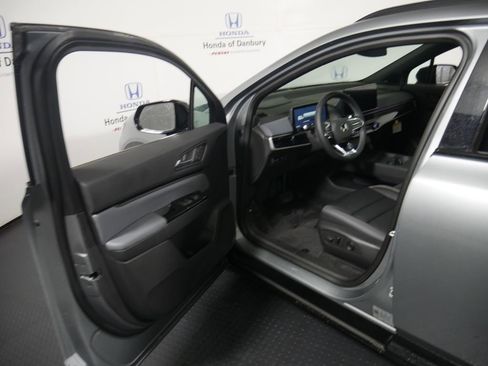 New 2025 Honda Prologue Touring image 10