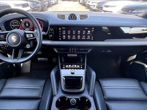 Used 2024 Porsche Cayenne Coupe AWD/4WD image 15