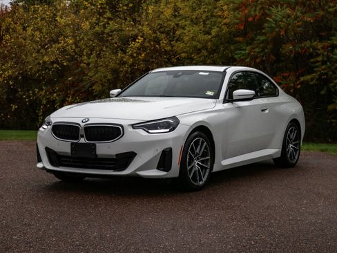 New 2025 BMW 230i xDrive Coupe w/ Convenience Package image 5