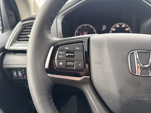 Certified 2026 Honda Odyssey Elite image 32