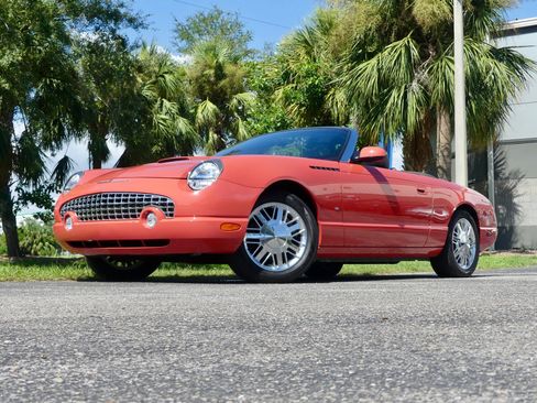 Used 2003 Ford Thunderbird image 11