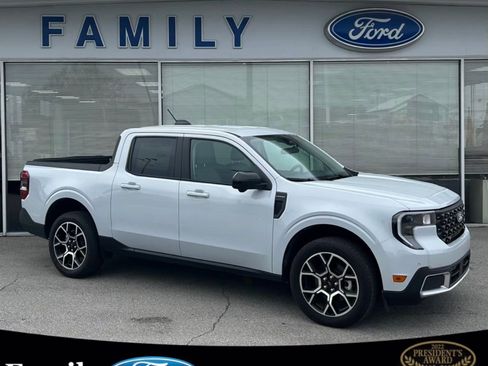 New 2025 Ford Maverick Lariat w/ 4K Tow Package AWD/4WD image 1