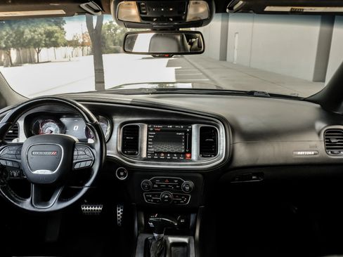 Used 2019 Dodge Charger Scat Pack w/ Daytona Edition Group RWD image 23