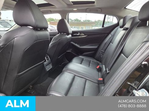 Used 2023 Nissan Maxima SL FWD image 5