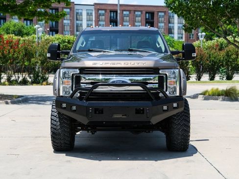 Used 2017 Ford F350 XLT w/ XLT Value Package AWD/4WD image 4
