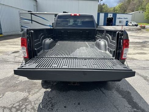 Used 2024 RAM 3500 Big Horn AWD/4WD image 21