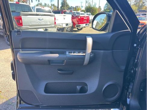 Used 2009 GMC Sierra 1500 4x4 Crew Cab image 14