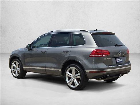 Used 2016 Volkswagen Touareg Executive AWD/4WD image 8