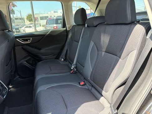 Used 2020 Subaru Forester Premium AWD/4WD image 20