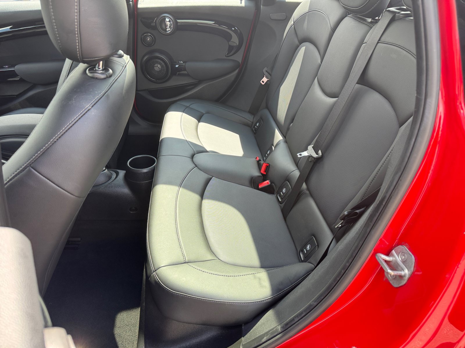 Used 2019 MINI Cooper 4-Door Hardtop FWD image 13