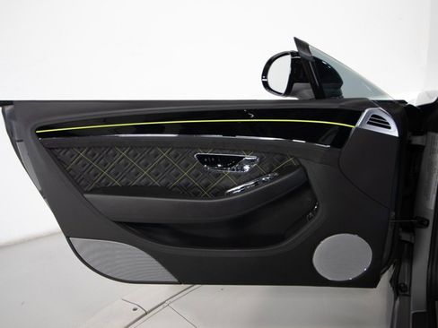 Used 2022 Bentley Continental GT Speed image 48