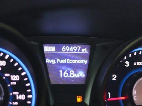 Used 2013 Hyundai Genesis 2.0T image 22