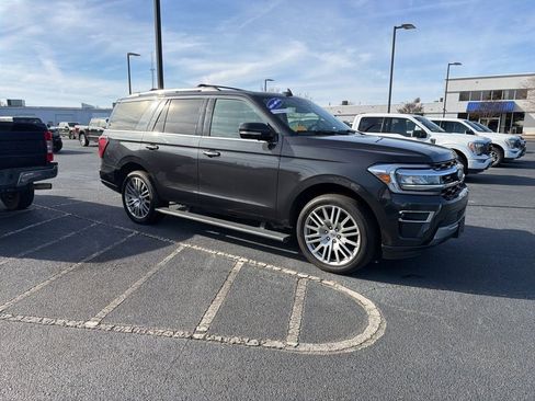 Used 2024 Ford Expedition Limited image 15