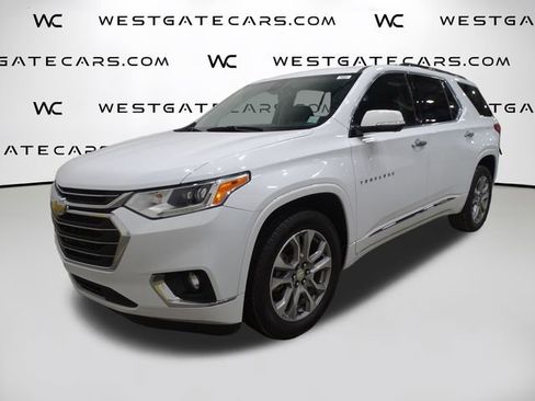 Used 2020 Chevrolet Traverse Premier image 1