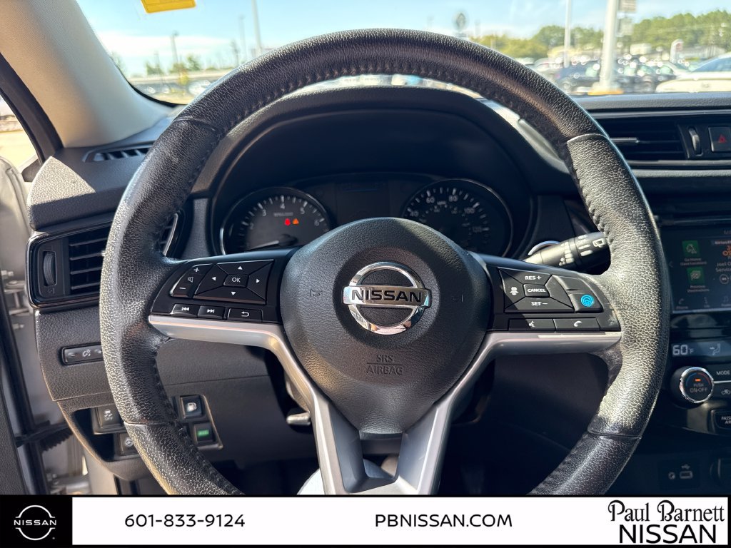 Used 2019 Nissan Rogue SL FWD image 17