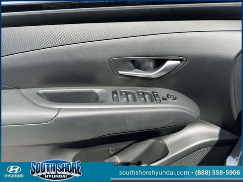 Used 2024 Hyundai Tucson SE image 18