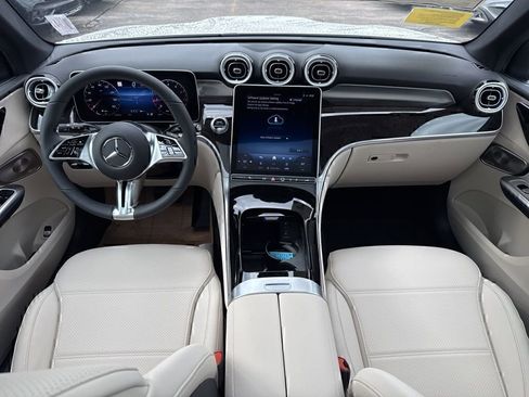 Certified 2026 Mercedes-Benz GLC 300 4MATIC image 21