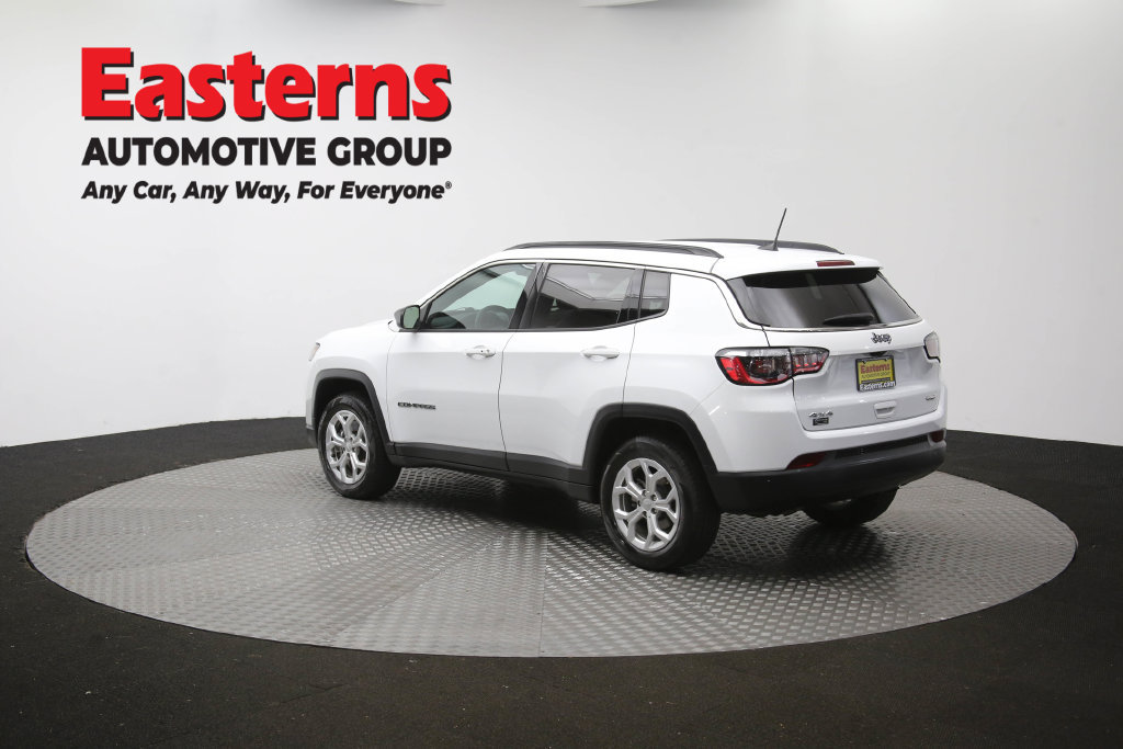 Used 2024 Jeep Compass Latitude AWD/4WD image 65