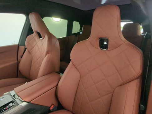 Used 2026 BMW iX xDrive45 w/ M Sport Package image 23