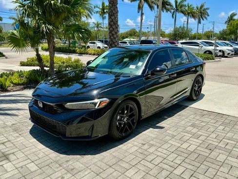 Certified 2025 Honda Civic Sport image 3