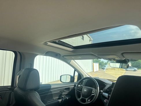 Used 2026 Honda Odyssey EX-L image 16