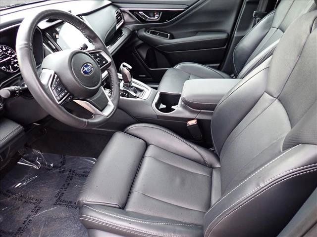 Certified 2025 Subaru Outback Limited AWD/4WD image 12