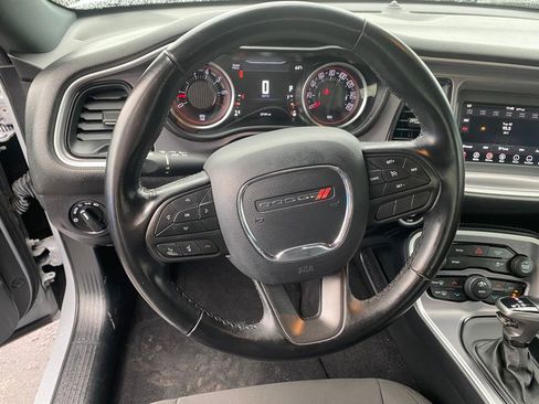 Used 2020 Dodge Challenger SXT image 32