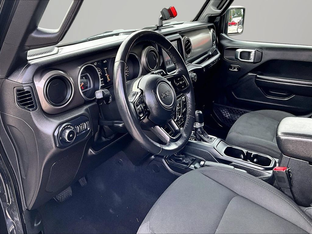 Used 2018 Jeep Wrangler Unlimited Sport S AWD/4WD image 14