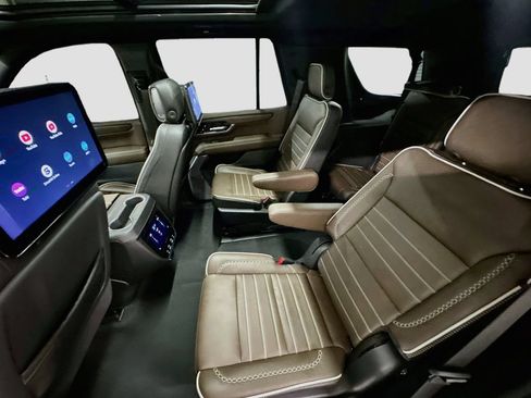 Used 2026 GMC Yukon Denali Ultimate AWD/4WD image 25