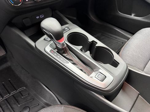 Used 2024 Chevrolet Trax RS FWD image 26