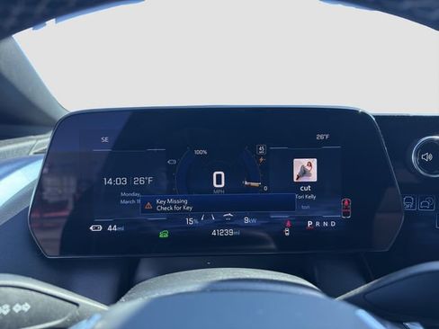 Used 2024 Chevrolet Equinox EV LT image 11