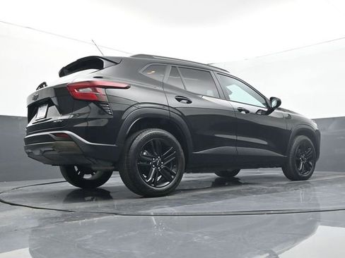 Used 2024 Chevrolet Trax ACTIV w/ Driver Confidence Package image 11