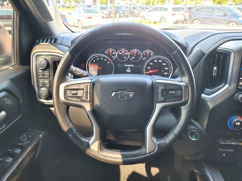 Used 2020 Chevrolet Silverado 1500 LT Trail Boss image 9