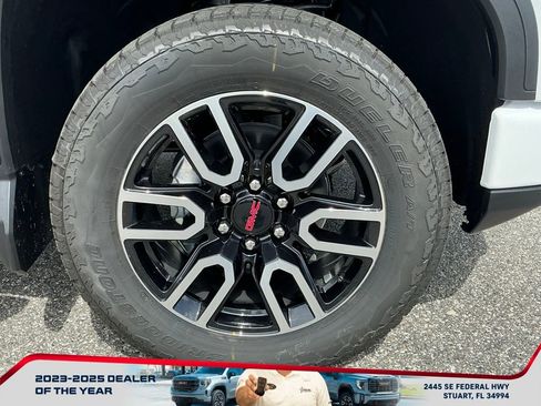 New 2026 GMC Sierra 1500 AT4 w/ AT4 Premium Package image 13