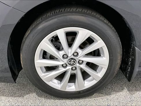 Used 2022 Toyota Camry SE FWD image 39