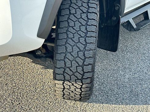 Used 2019 Toyota Tacoma TRD Off-Road w/ TRD Premium Off Road Package image 25