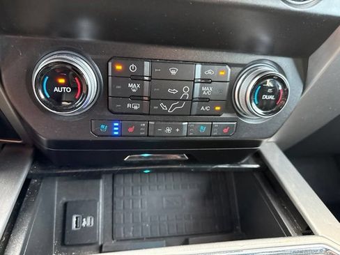 Used 2020 Ford F350 Platinum w/ FX4 Off-Road Package AWD/4WD image 32