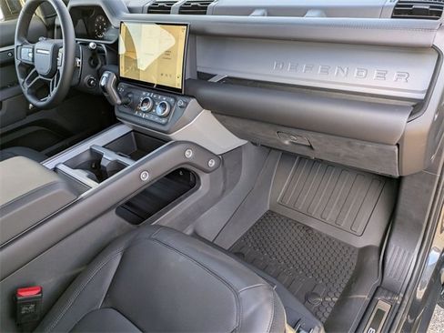New 2026 Land Rover Defender 110 V8 image 19