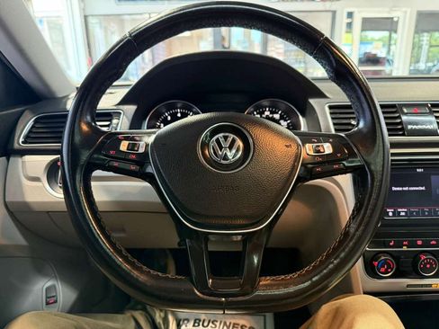 Used 2019 Volkswagen Passat 2.0T Wolfsburg FWD image 9