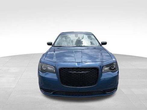 Used 2023 Chrysler 300 Touring w/ Sport Appearance Package RWD image 2