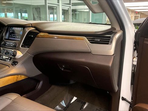 Used 2017 GMC Yukon Denali w/ Open Road Package RWD image 18