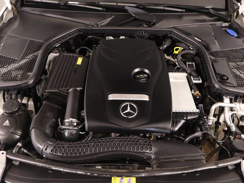 Used 2018 Mercedes-Benz C 300 4MATIC Sedan image 17